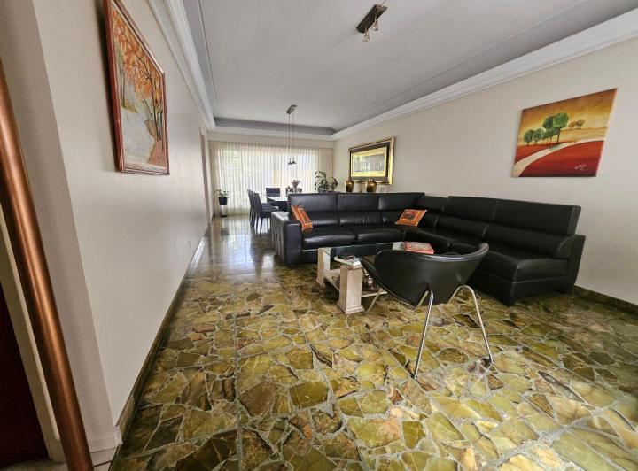 PH · 145m² · 4 Ambientes · 1 Cochera