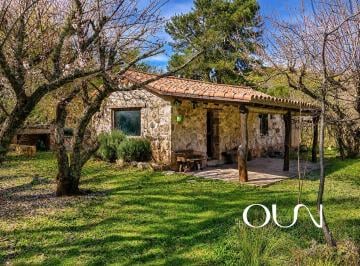 Casa · 50m² · 2 Ambientes · 1 Cochera · Casa de Campo en Venta La Cumbre - 2700 m de Terreno.