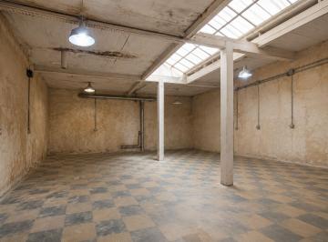 Bodega-Galpón · 324m² · Venta Paternal Galpón + Vivienda PH 5 Amb. Garage