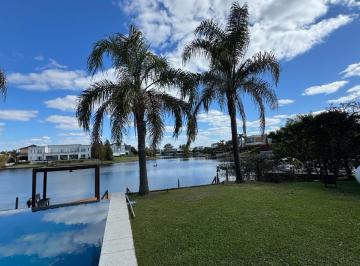 Casa · 420m² · 5 Ambientes · 2 Cocheras · Casa Venta o Alquiler Los Alisos Nordelta