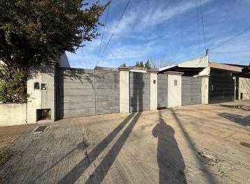 Casa · 430m² · 5 Ambientes · 1 Cochera · Casa en Venta