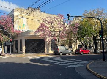 Local comercial · 46m² · 1 Ambiente · Amplio Local Sobre Av