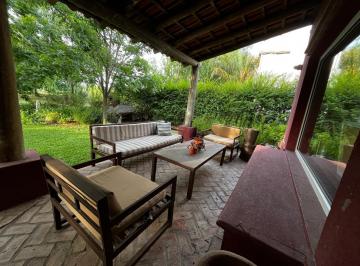 Casa · 200m² · 5 Ambientes · 6 Cocheras · San Benito Al Agua - del 29 Dic Al 14 Enero 2027 y del 13 Al 28 Febrero 2027