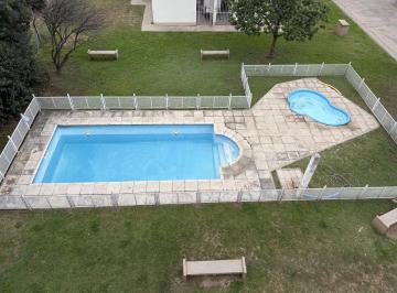 Departamento · 70m² · 3 Ambientes · 1 Cochera · En un Complejo Cerrado con Seguridad Viví Tranquilo, o Invertí con Inteligencia!dpto Cochera!
