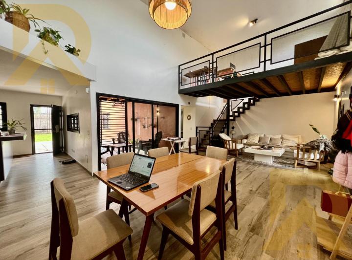 Casa · 150m² · 4 Ambientes · 3 Cocheras