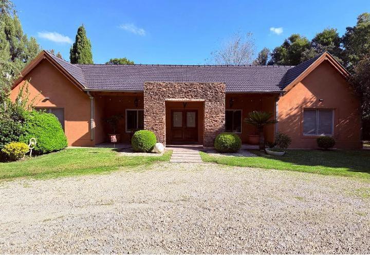 Casa · 390m² · 5 Ambientes · 1 Cochera
