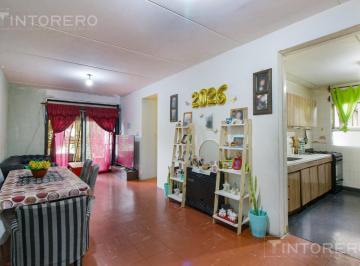 Departamento · 73m² · 4 Ambientes · Apto Crédito - Departamento 4 Ambientes en Venta en Pompeya con Balcón.