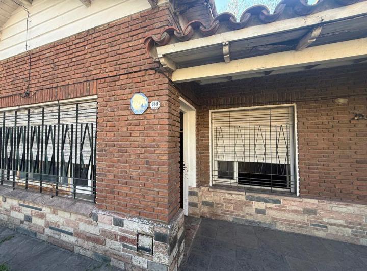 Casa en venta en Jose C Paz · 5 ambientes