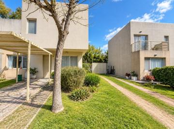 Departamento · 105m² · 4 Ambientes · 2 Cocheras · Departamento Dúplex en Venta en Hi 42.5, Pilar, G. B. a. Zona Norte