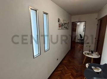 Casa · 167m² · 6 Ambientes · Venta de Casa en Godoy Cruz