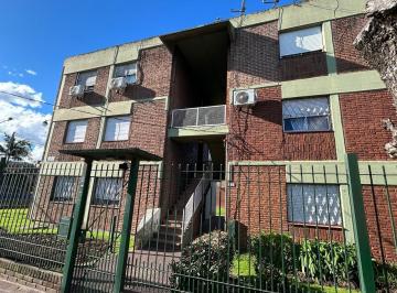 CMR-CMR-102_2 · Depto. 2 Amb Amplios en Complejo con Sol y Jardines en San Justo (Villa Constructora)