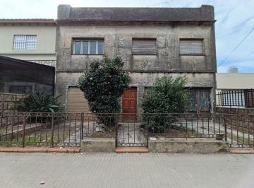 Casa · 191m² · 5 Ambientes · 2 Cocheras · Casa en Venta a Reciclar en Saladillo