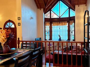 Casa · 140m² · 4 Ambientes · 1 Cochera · Venta Casa Don Bosco 4 Ambientes, 3 Dorm, 2 Baños