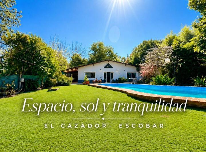 Casa · 90m² · 3 Ambientes · 2 Cocheras