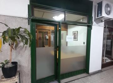 Local comercial · 9m² · 1 Ambiente · Alquiler Local en Olivos - Apto Profesional