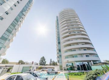 Departamento · 140m² · 3 Dormitorios · 1 Cochera · Departamento en Alquiler en General Paz 3 Dorm. 3 Baños y Cochera!