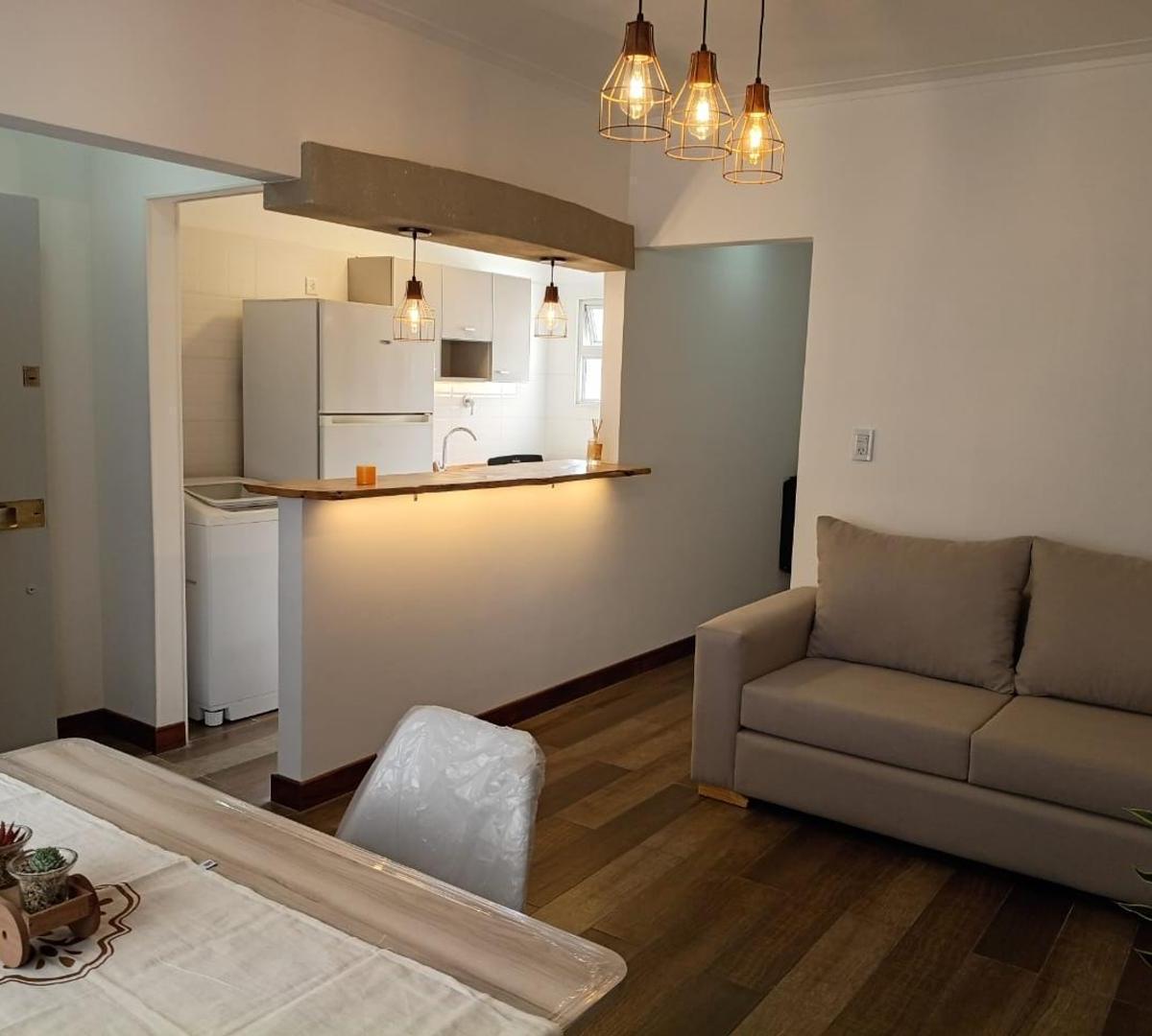 Departamento 2 ambientes al contra-frente