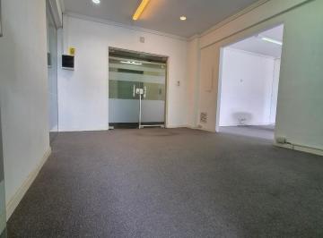 Oficina comercial · 92m² · 5 Ambientes · 1 Cochera · Muy Linda Oficina Frente a La Plaza Congreso