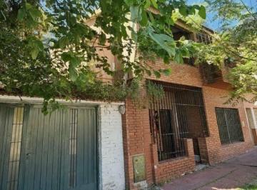 Casa de 6 ambientes, Tres de Febrero · Venta en Block - Casa Multifamiliar 2 Unidades + Lote en Esquina - Loma Hermosa - Ideal Inversión /