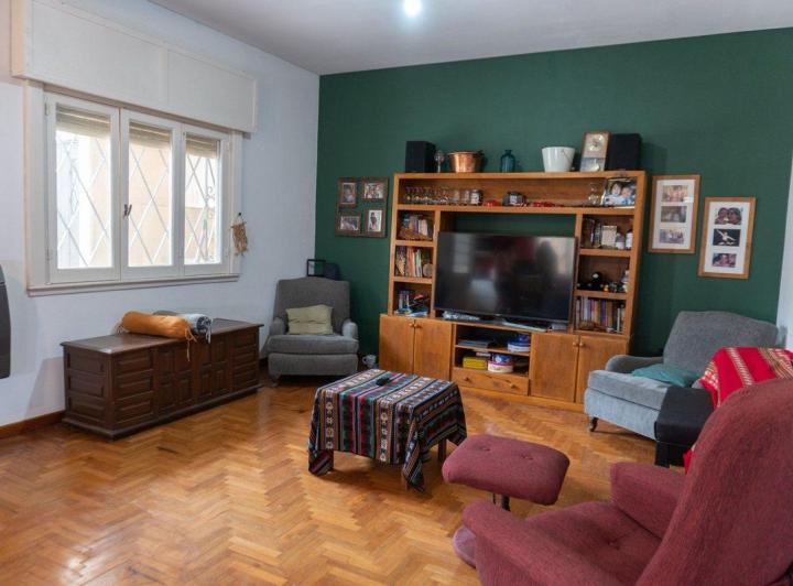 Casa · 82m² · 3 Ambientes · 1 Cochera