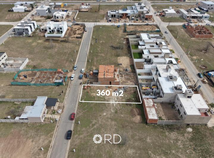 Terreno · 360m²