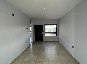 Casa · 85m² · 4 Ambientes · 1 Cochera · Casa Venta en Colinas de Manantiales 2 Dorm. con Cochera y Parrilla en Patio