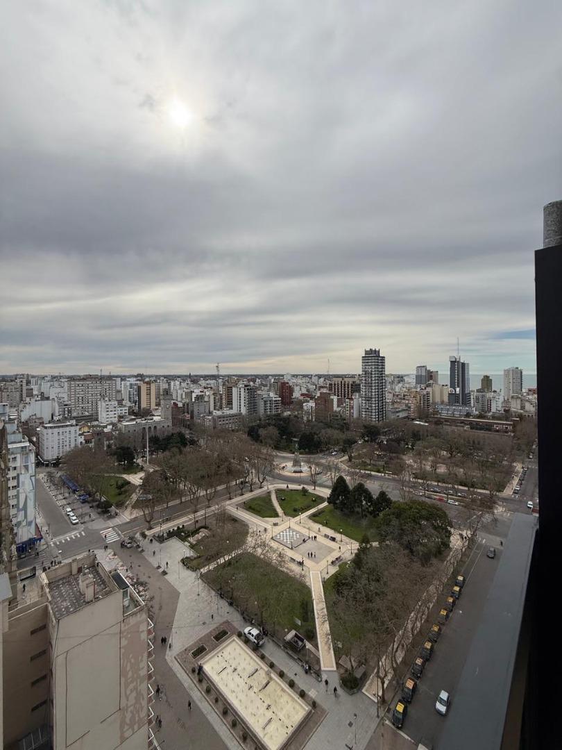 Departamento 3 ambientes con vista a la Catedral y la ciudad