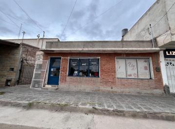 Local comercial · 112m² · 6 Ambientes · Terreno con Local Comercial y Dos Departamentos