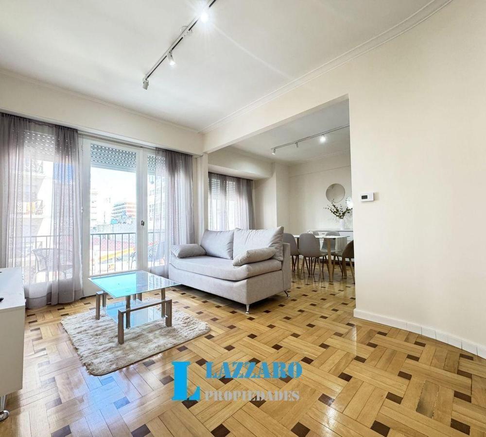 Venta de Departamento 4 Ambientes externo con balcón y baulera
