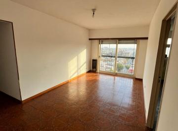 Departamento · 64m² · 3 Ambientes · Luminoso 3 Amb Boedo Hermosa Vista