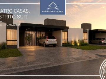 Casa · 118m² · 3 Ambientes · 1 Cochera · Casa Dos Dorm. & Dos Baños - Di Strito Sur