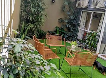 Departamento de 3 ambientes, Caballito · Dueño Directo! Excelente 3 Amb Gran Patio con Jardín, Parrilla y Horno de Barro