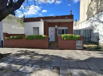 general-san-martin-villa-maipu-venta-casa-4-ambientes · Casa 4 Ambientes con Patio y Garage Para 2 Autos