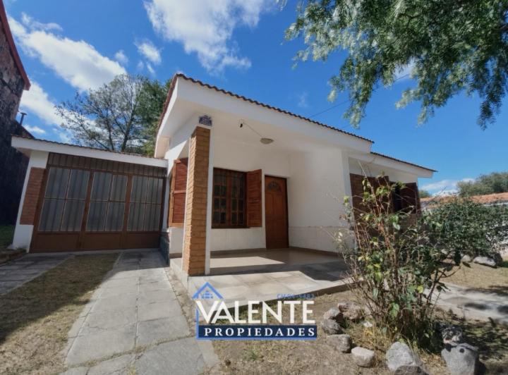 Casa · 91m² · 4 Ambientes · 1 Cochera