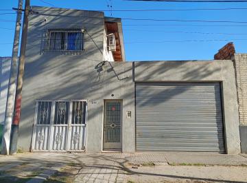 Casa de 6 ambientes, Rosario · Oportunidad Vivienda Grande, con Patio y Local en Zona Comercial.
