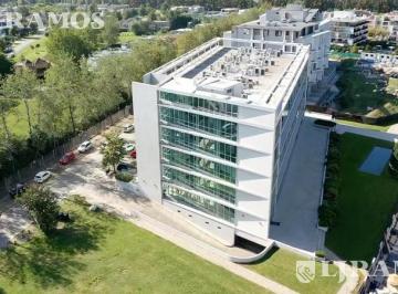 Oficina comercial · 110m² · 5 Ambientes · 2 Cocheras · Oficina Subdividida, Ideal Centro Médico. Skyglass 2, Excelente Acceso Km 42.5 Pilar