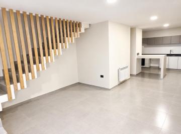 Casa · 95m² · 4 Ambientes · 2 Cocheras · Casa - Docta Central