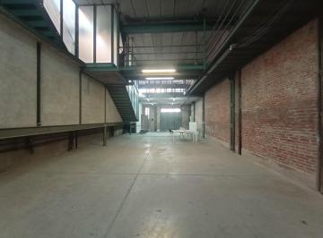 Bodega-Galpón · 330m² · 3 Ambientes · Galpón con Oficinas en Palermo