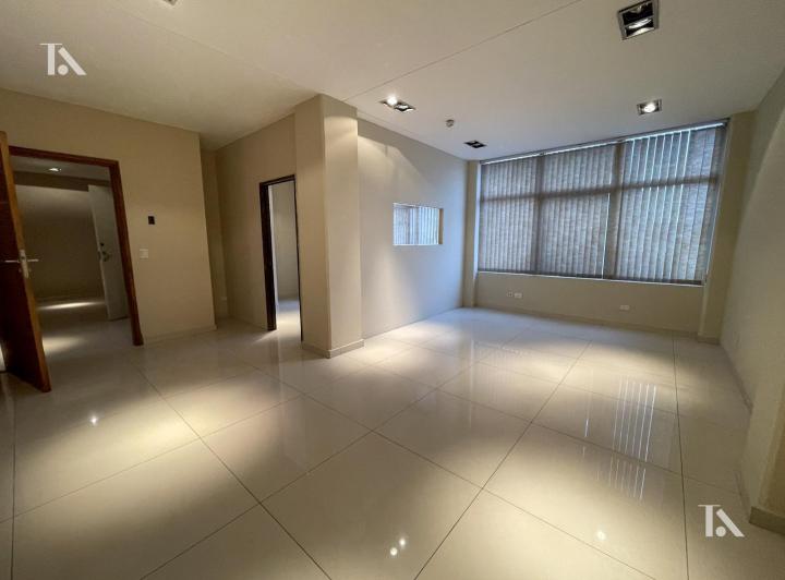 Oficina comercial · 120m² · 4 Ambientes