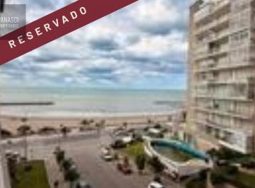 Departamento · 60m² · 3 Ambientes · 1 Cochera · Alquiler Departamento 2 Ambientes + Dependencia con Vista Al Mar