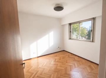 Departamento · 35m² · 2 Ambientes · Venta de Dpto 2 Amb Amplios 3° Piso con Asensor
