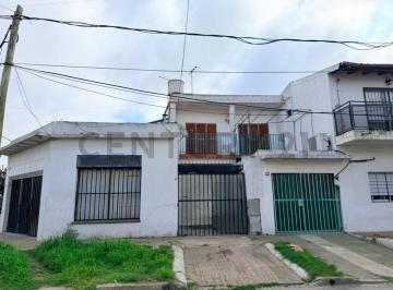 PH · 91m² · 3 Ambientes · 1 Cochera · Venta PH 3 Ambientes Villa Tesei Cochera Terraza Acceso Oeste