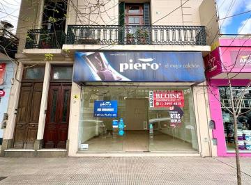 Local comercial , Parque Chacabuco · Local Sobre Av Asamblea de 5.60 Frente X 9 m