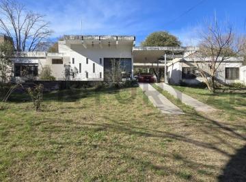 Casa · 311m² · 8 Ambientes · 2 Cocheras · Casa + Dpto + Anexo | 3.965 m² de Terreno | Pan de Azúcar, Cosquín | Pileta y As