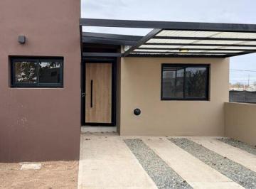 PH · 250m² · 5 Ambientes · 1 Cochera · Alquiler en Barrio Norte
