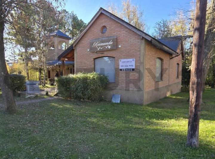 Local comercial · 211m²