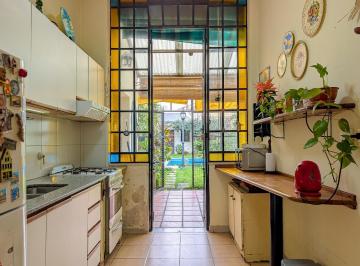 Casa · 118m² · 5 Ambientes · Venta Casa Dos Dorm. con Jardin y Pileta en Abasto