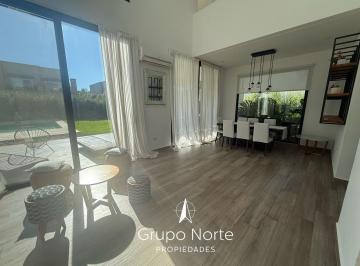 Casa · 210m² · 5 Ambientes · 2 Cocheras · Casa en Venta en Nordelta, Castaños. 4 Dorm..