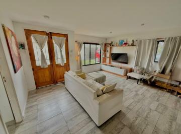 Casa · 82m² · 3 Ambientes · 2 Cocheras · Casa en Venta en Villa del Plata