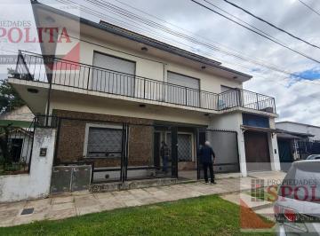 Casa · 337m² · 7 Ambientes · 1 Cochera · Casa en Ventas en José León Suarez